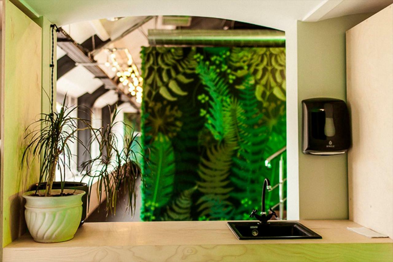 Capsule Hotel Botanist Moscova Exterior foto