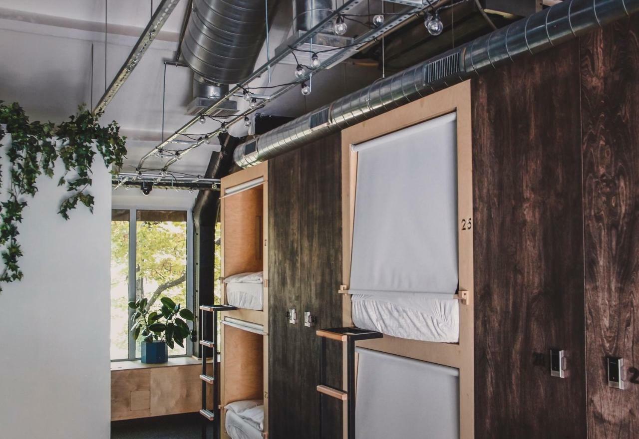 Capsule Hotel Botanist Moscova Exterior foto